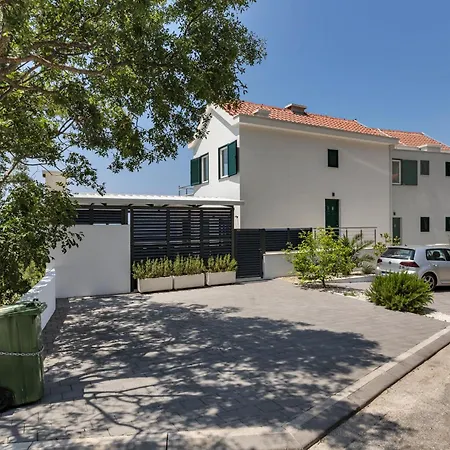 La Perla * Baška Voda
